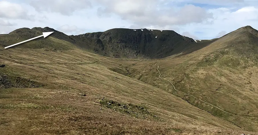 Striding Edge route arrow looking at Helvellyn