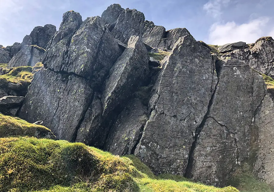 Large step on Striding Edge continuation