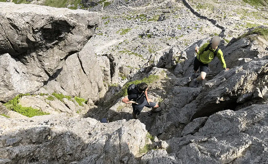 Part way up Sinister Gully